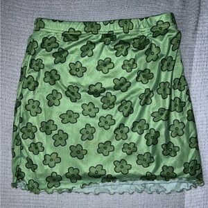 Women’s green Y2K floral mini skirt